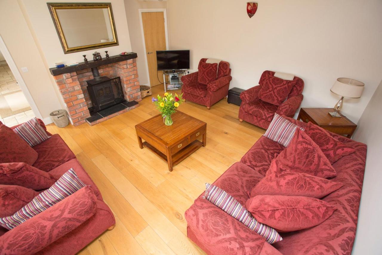 Decoy Country Cottages Navan Exterior foto