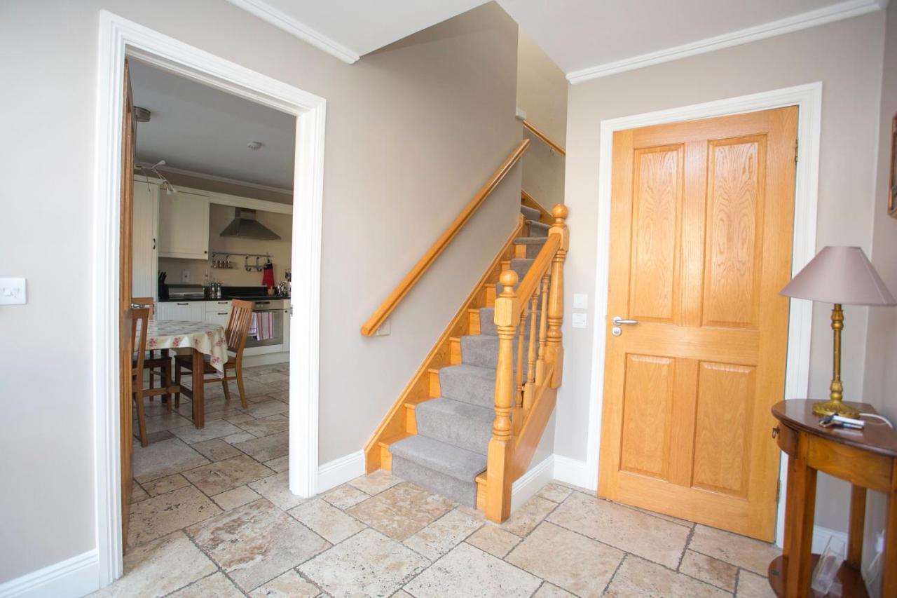 Decoy Country Cottages Navan Exterior foto